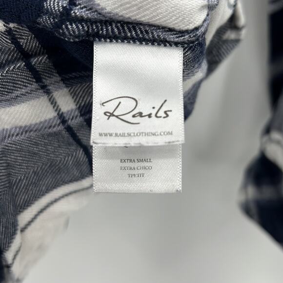 Rails Hunter Plaid Button Down - White/Navy/Fog - XS - Picture 10 of 11